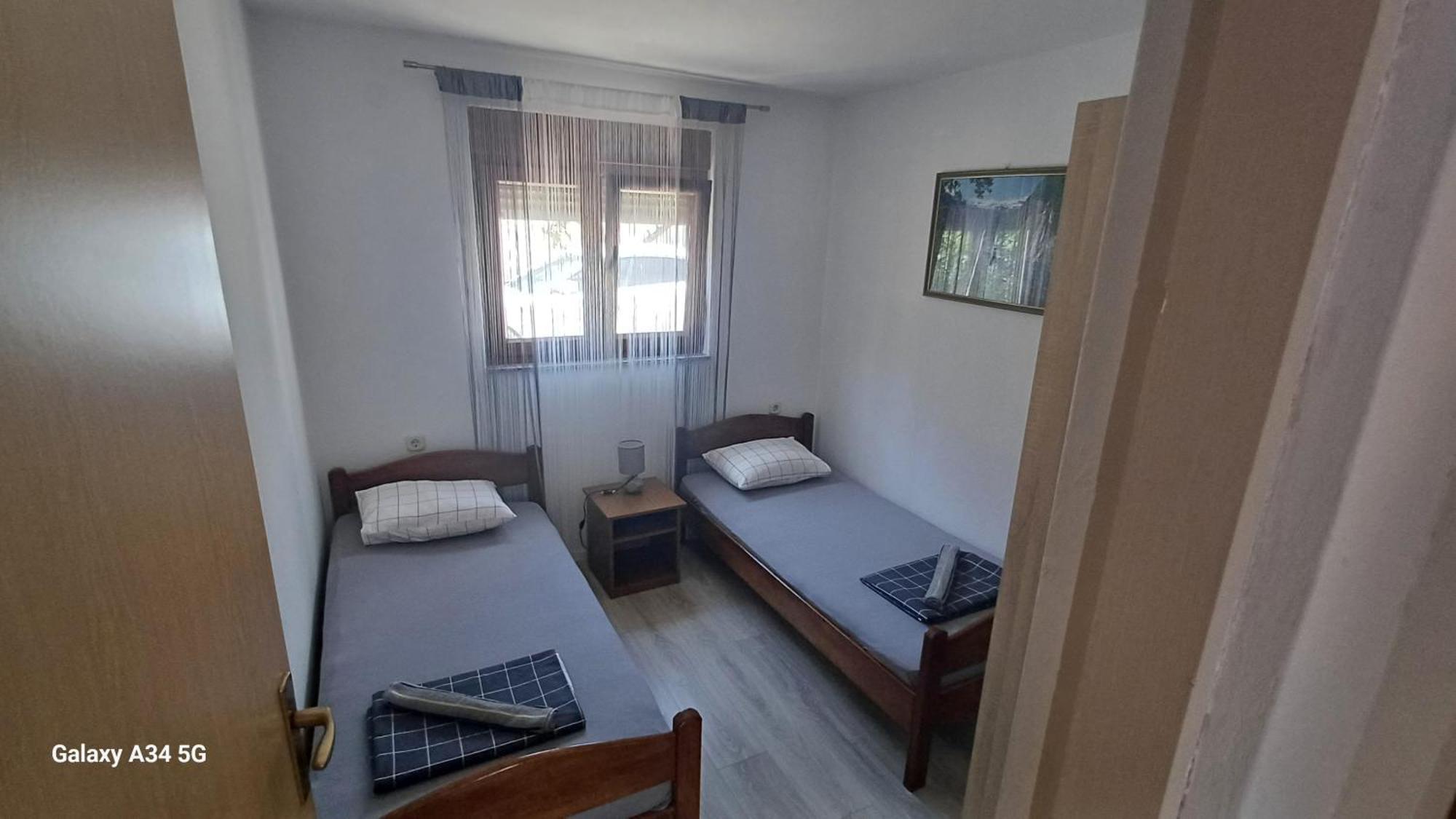 Leo Apartment Вир Екстериор снимка