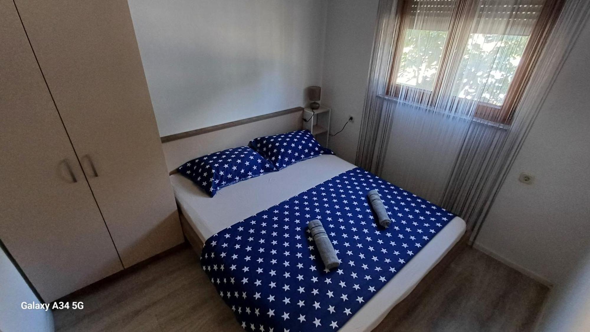 Leo Apartment Вир Екстериор снимка
